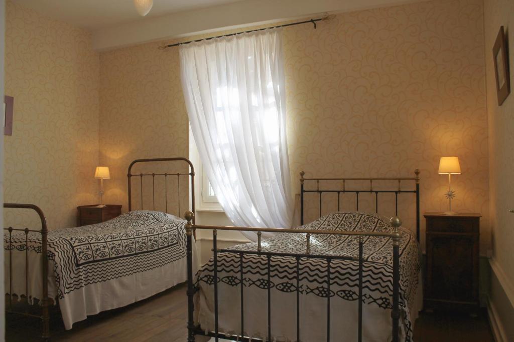 Chambres D'Hotes La Distillerie B&B Saint-Germain-du-Bois Номер фото