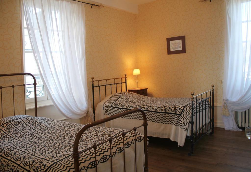 Chambres D'Hotes La Distillerie B&B Saint-Germain-du-Bois Номер фото