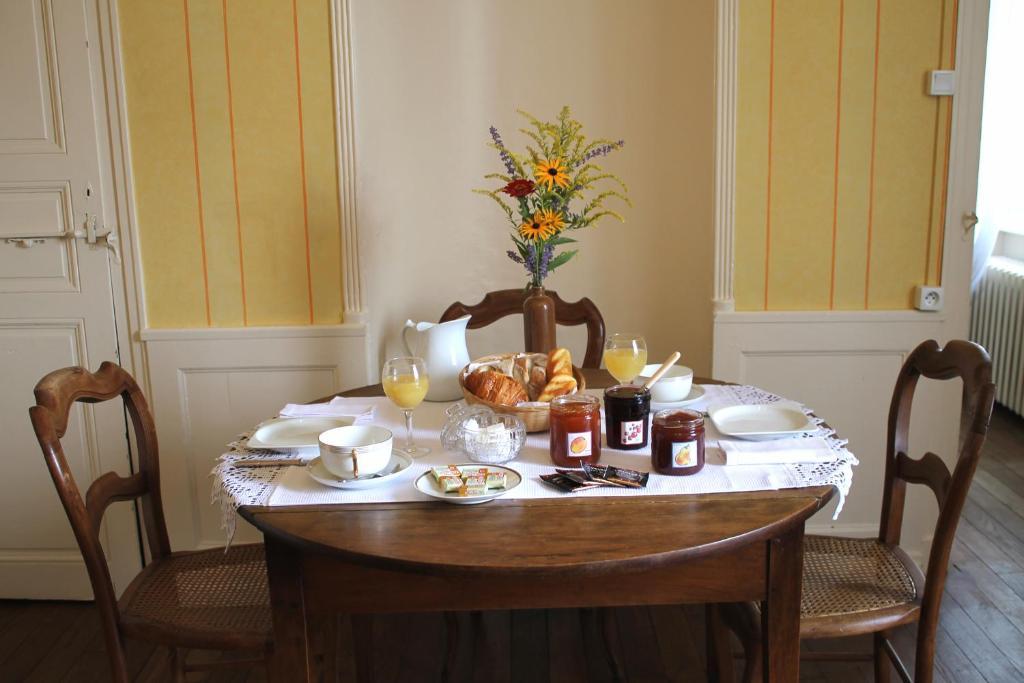 Chambres D'Hotes La Distillerie B&B Saint-Germain-du-Bois Екстер'єр фото